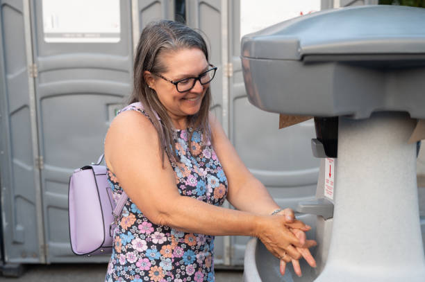 Best Luxury portable toilet rental  in Natalbany, LA